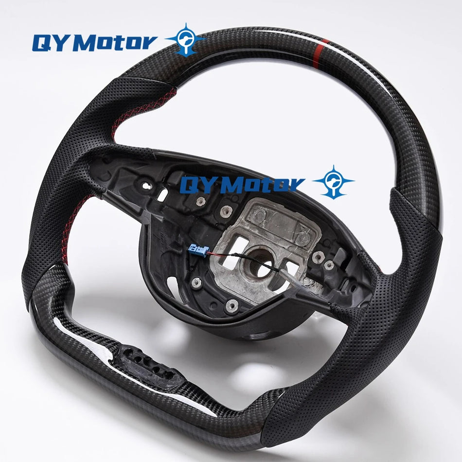 Volan Mercedes-Benz AMG A45 z resničnim karbonskim vlaknom, perforirana usnja