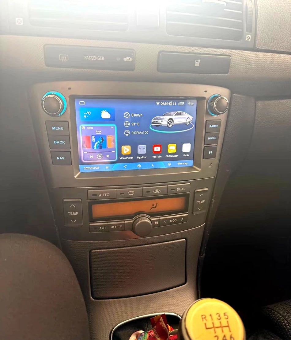 Android Auto autorádio pro Toyota Avensis T25 2004-2008 s GPS a dotykovým displejem