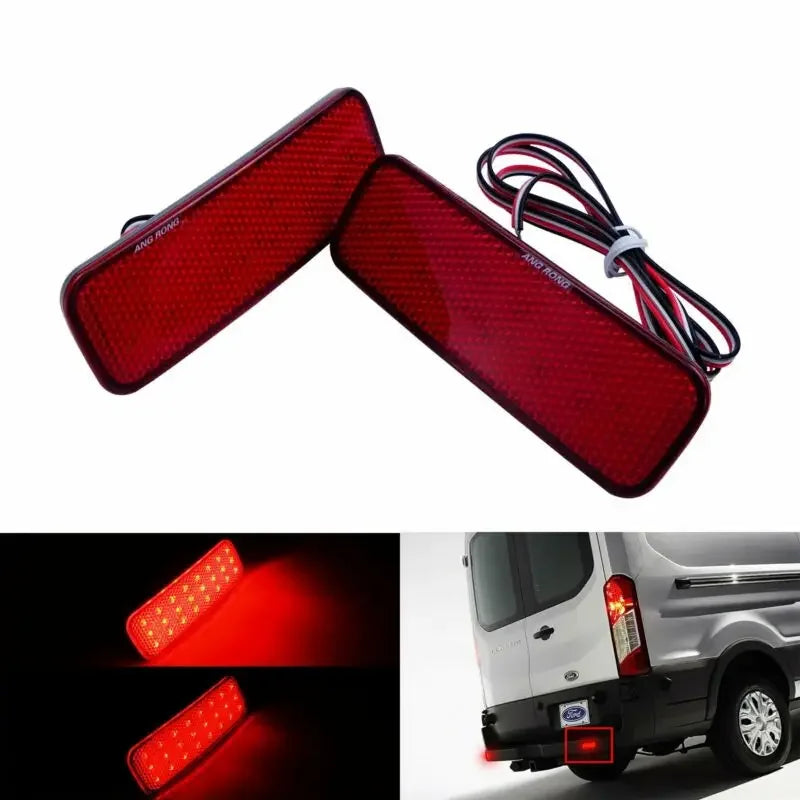 Tylny reflektor z czerwonym LED do Forda Transit Connect od 2013 roku wzwyż