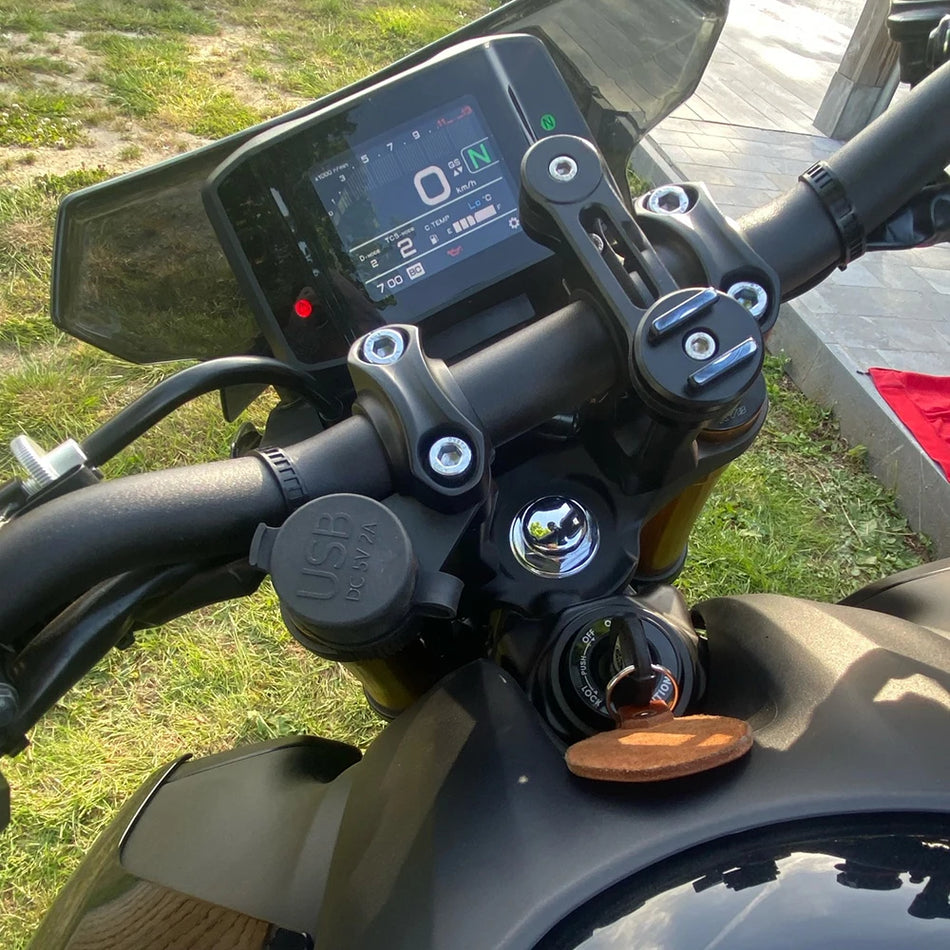 Yamaha XSR900 XSR700 Θύρα Φόρτισης USB, Διπλή USB, Μαύρος Αντάπτορας ABS