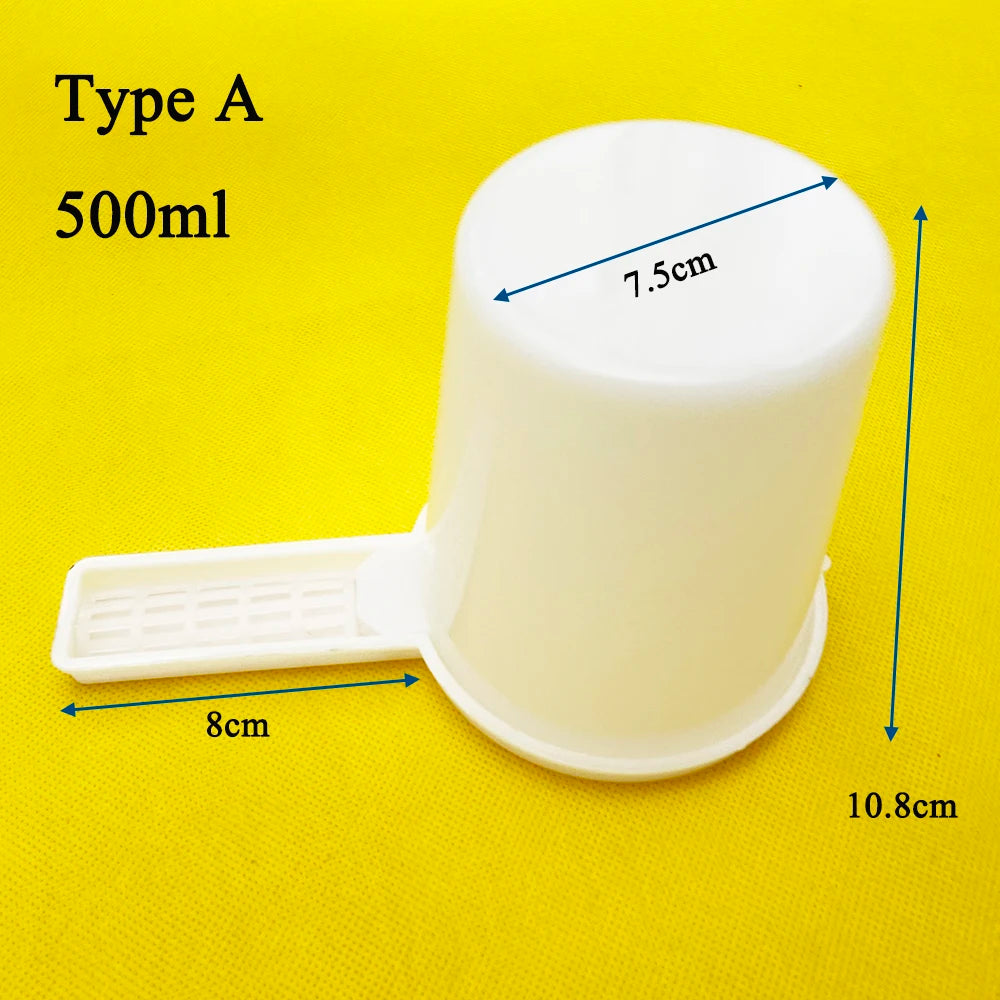 Queen Sugar Feeder For Beehives 400ml Plastic &ndash; Safe Entry Type A