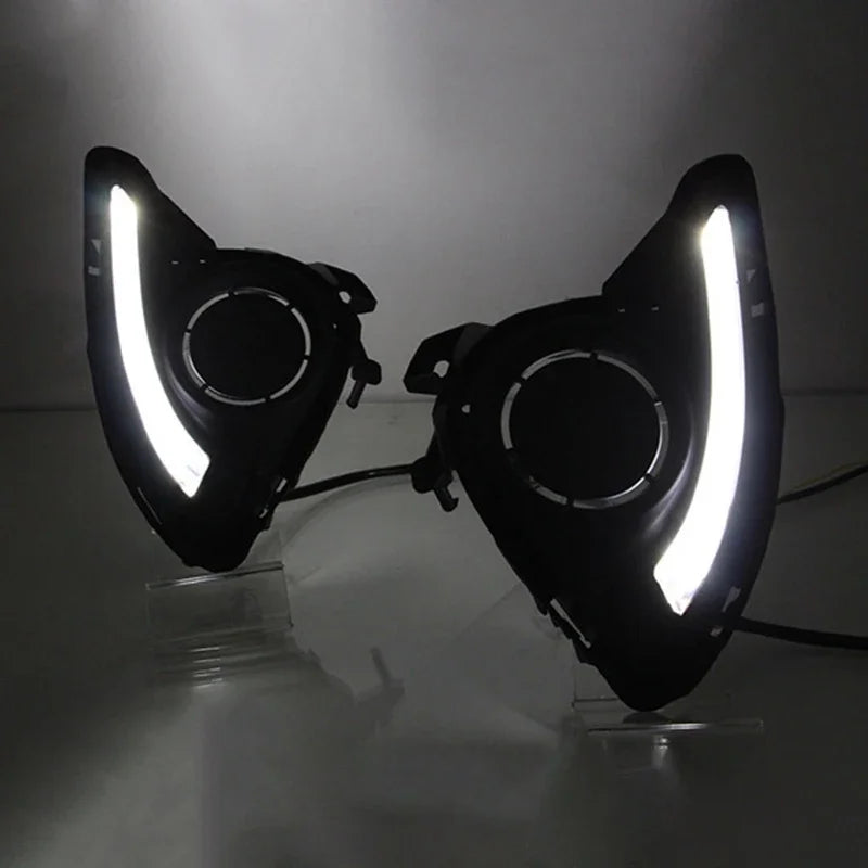 Mazda 2 Luci diurne DRL con segnali gialli