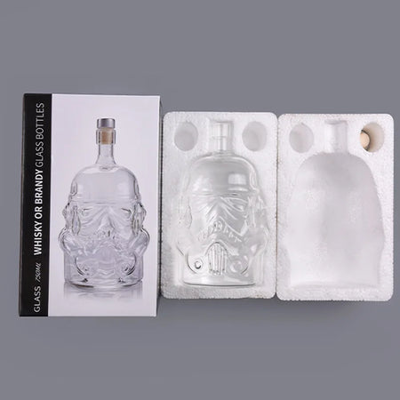 Storm Trooper Helmet Whisky Decanter Glass Set - Decorative Bottle