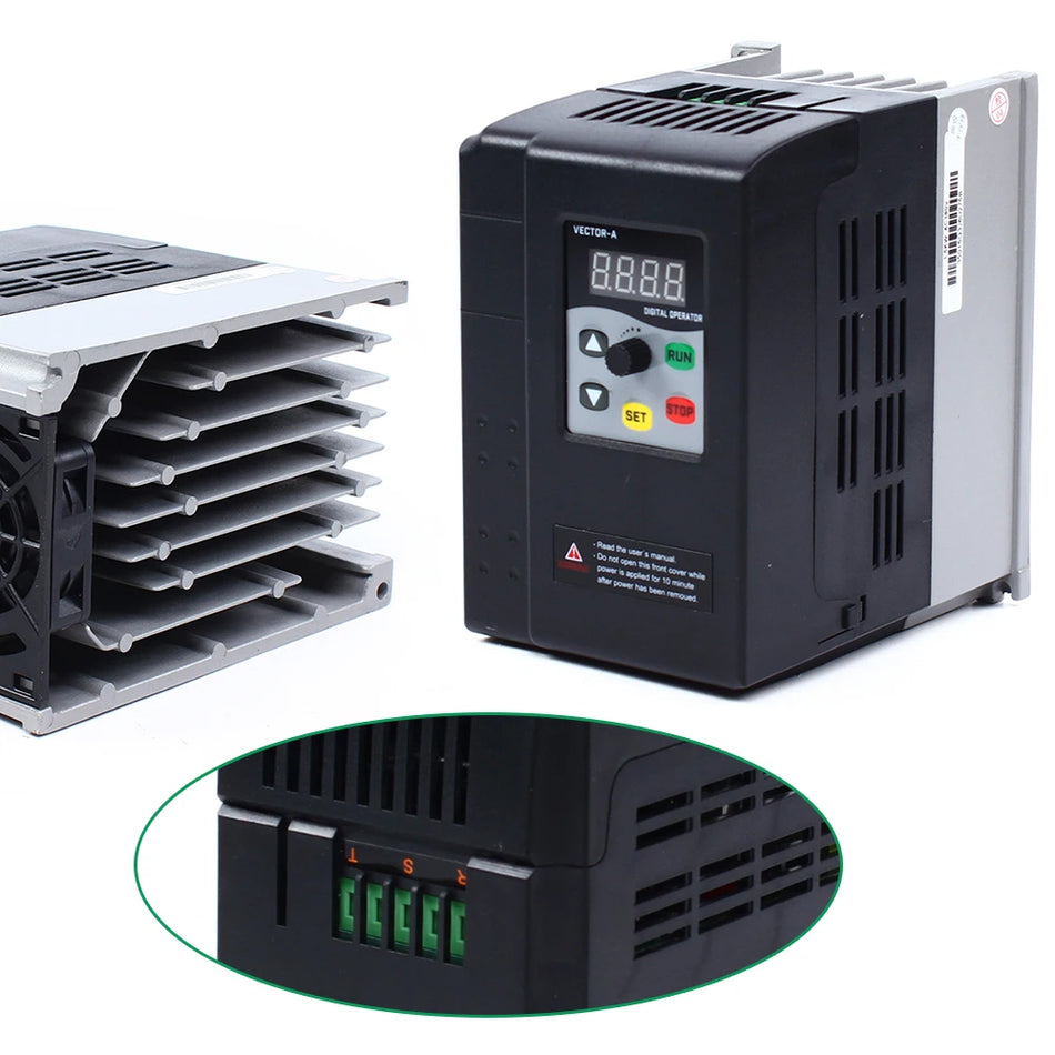 2.2 KW Variable Frequency Drive 3 Phase 220V With Remote