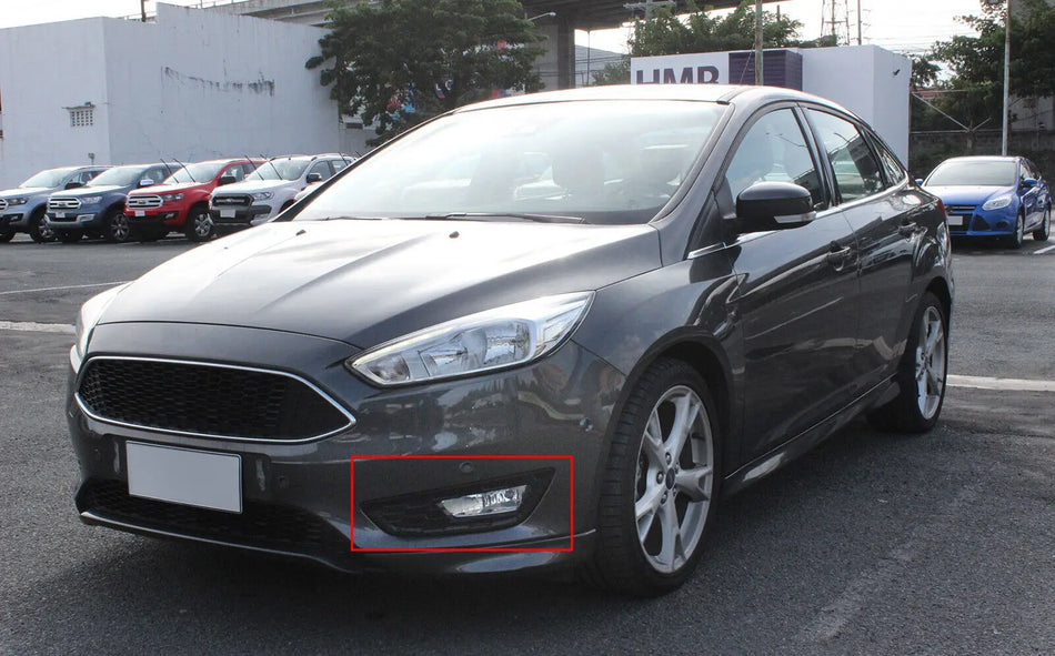 Osłona światła przeciwmgielnego dla Ford Focus MK3 2015-2018 Przednia Siatka Wykończenie błyszczące czarne Akcesorium ochronne