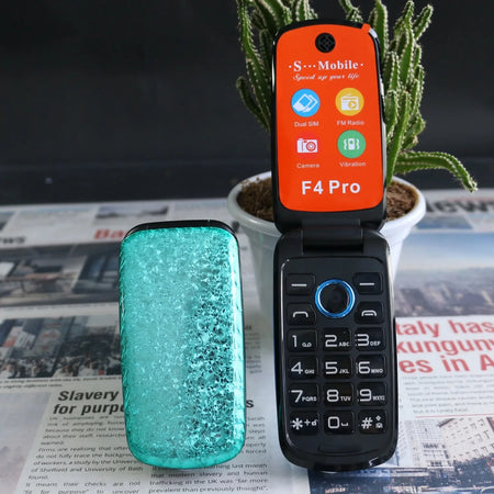 Cute Small Flip Clamshell Elderly Phone - Large Push Button