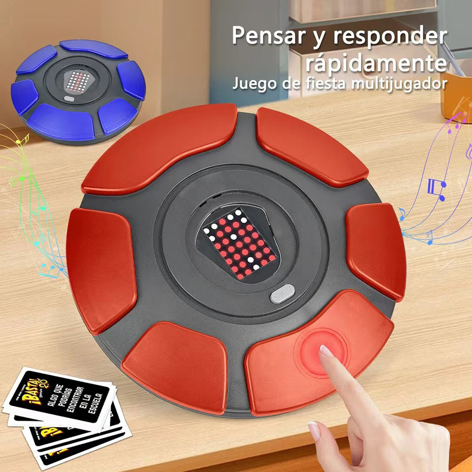 A doua generație Joc de familie pe birou cu tablă de bătăi de litere nebunești