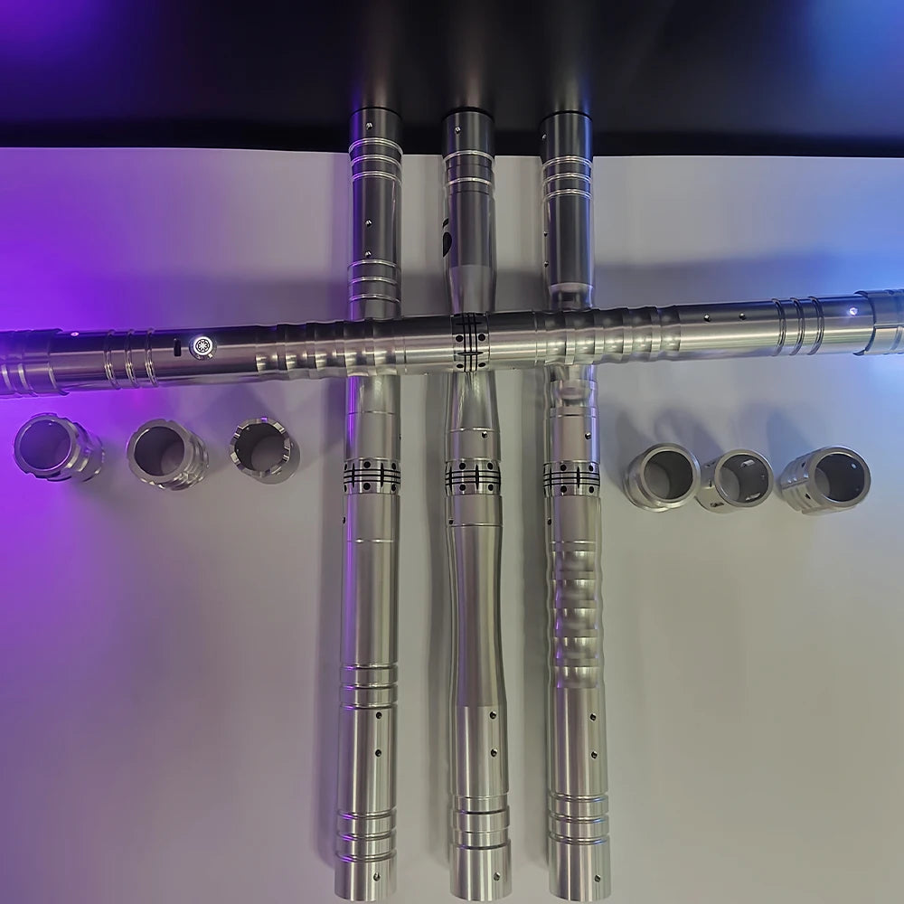 Heavy Dueling Lightsaber with Soundfonts and Colour Changing Blade - 56 cm Cosplay Toy