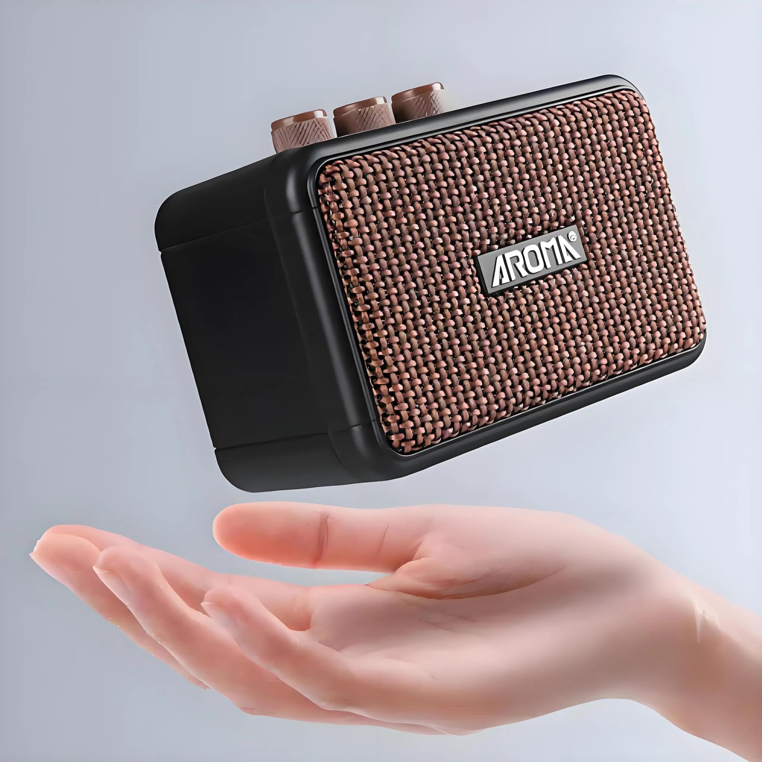 Aroma AG-04 Guitar Amp &ndash; Rechargeable Wireless Mini Amp