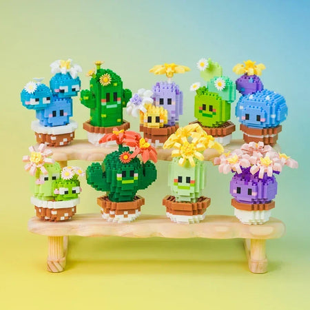 Micro Building Block Cactus Set &ndash; Creative Desk Decoration for Kids