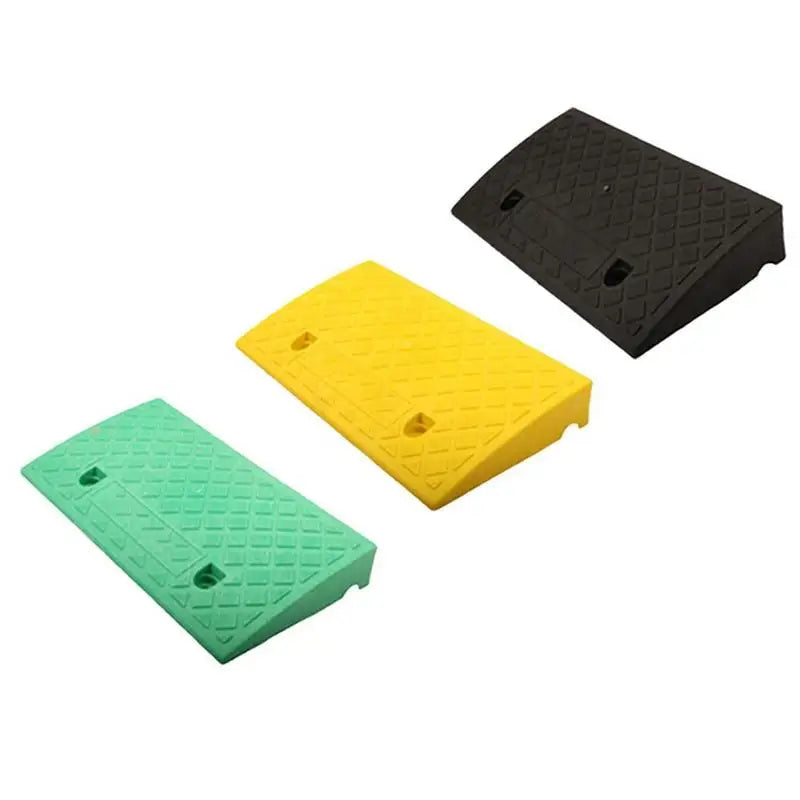 Car Threshold Ramp Plastic Curb Ramp &ndash; Textured Surface