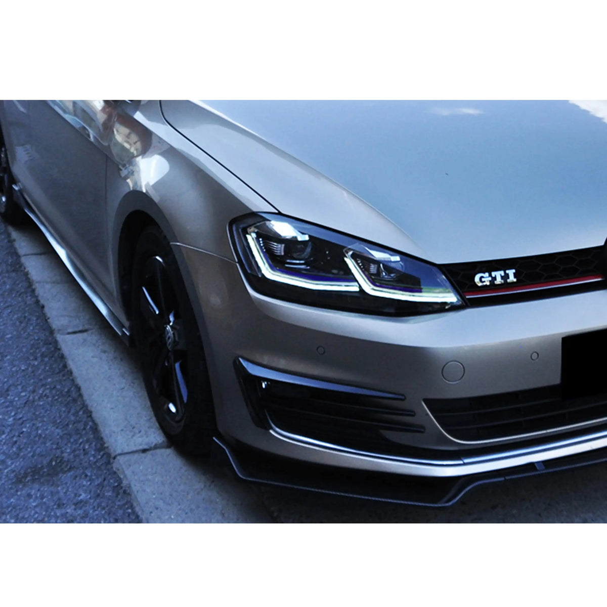 TD-0197D-LX Golf 7 LED Headlights &ndash; Sequential Signal