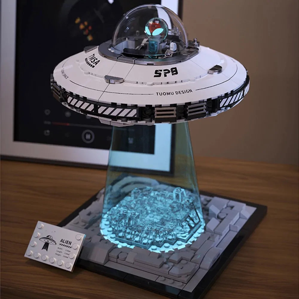 Technical Spaceship Space UFO Building Sets &ndash; 601 Pieces with box