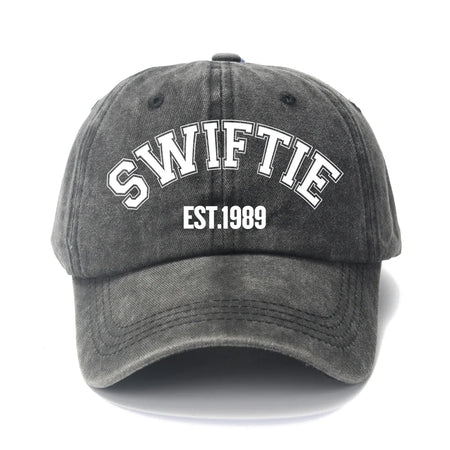 SWIFTIE Pink Letter Print Unisex Baseball Cap black  grey / Adjustable 55-58cm