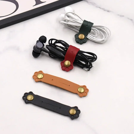 Cat Paw Pattern Cord Winder Leather Organizer - Portable