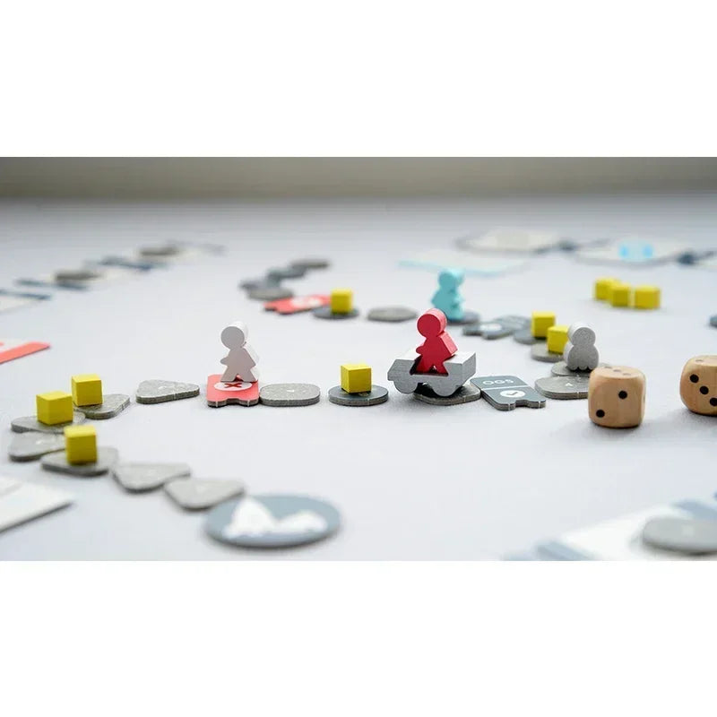 Moon Adventure Games &ndash; Unique Cooperative Party Card Game