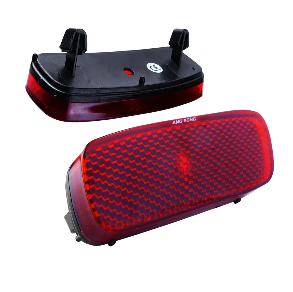 Raudonų galinių bamperių atšvaitų pora Citroen C1 C5 ir Peugeot 107 206 607 Expert