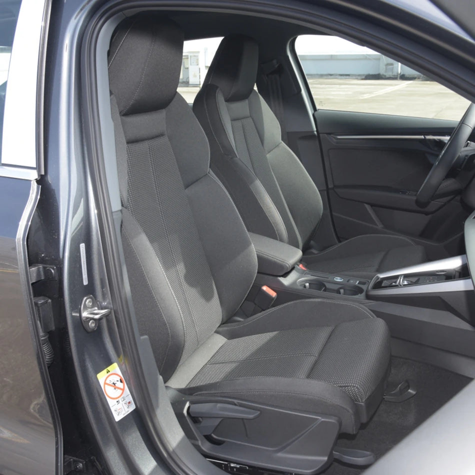 Audi A3 8Y umetno usnje po meri 2 sprednja prevleka sedežev 2020 2023