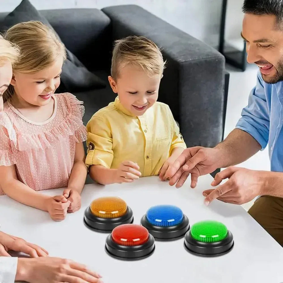 Spelbuzzers met licht en geluid voor in de klas, 4-delige set spelbuzzerknoppen, antwoordbuzzers voor spel voor kinderen en volwassenen – Trading Ltd Spelbuzzers met licht en geluid voor in de klas, 4-delige set spelbuzzerknoppen, antwoordbuzzers voor spel voor kinderen en volwassenen – Trading Ltd