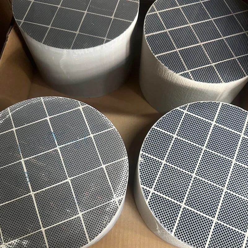 Ячеистый сердечник DPF из карбида кремния для дизельного выхлопа 190x120mm высокая температура