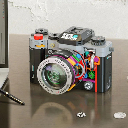 Retro Camera Building Kit &ndash; Collectible Home Decor Gift 556pieces