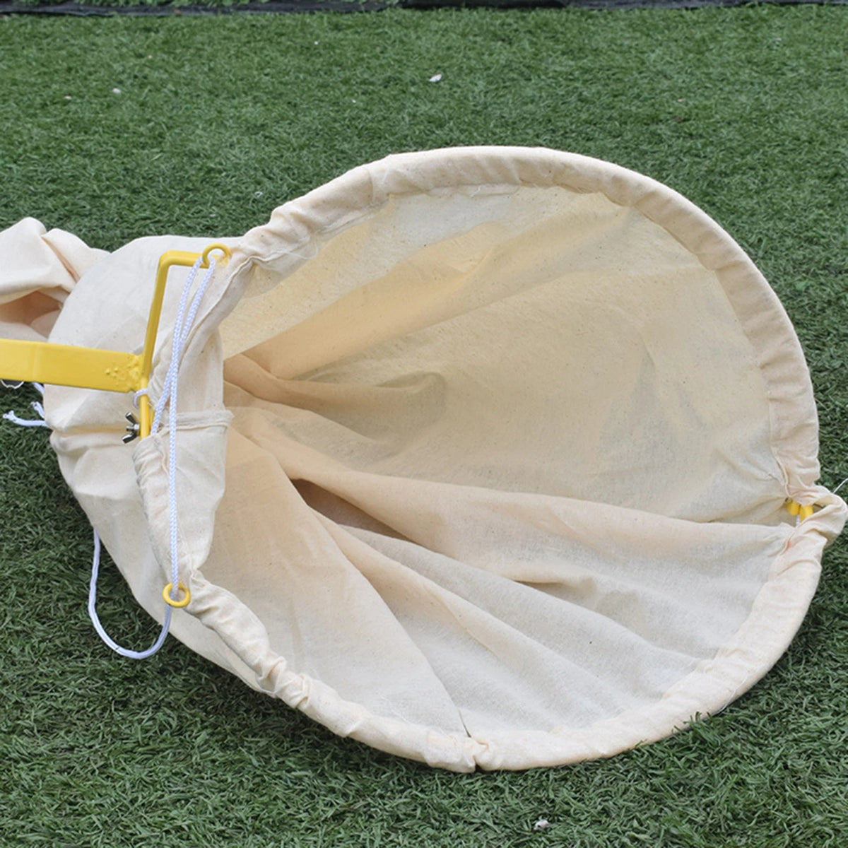 Bee Swarming Catcher Bag &ndash; Swarm Capture Tool Beekeeping