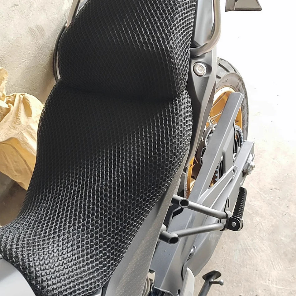 Pokrowiec na poduszkę siedzenia VOGE DS525X z izolacją cieplną, oddychająca siateczka