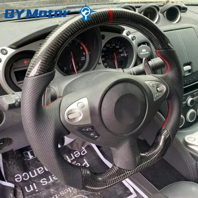 Volan Nissan 370Z cu fibră de carbon reală și piele perforată