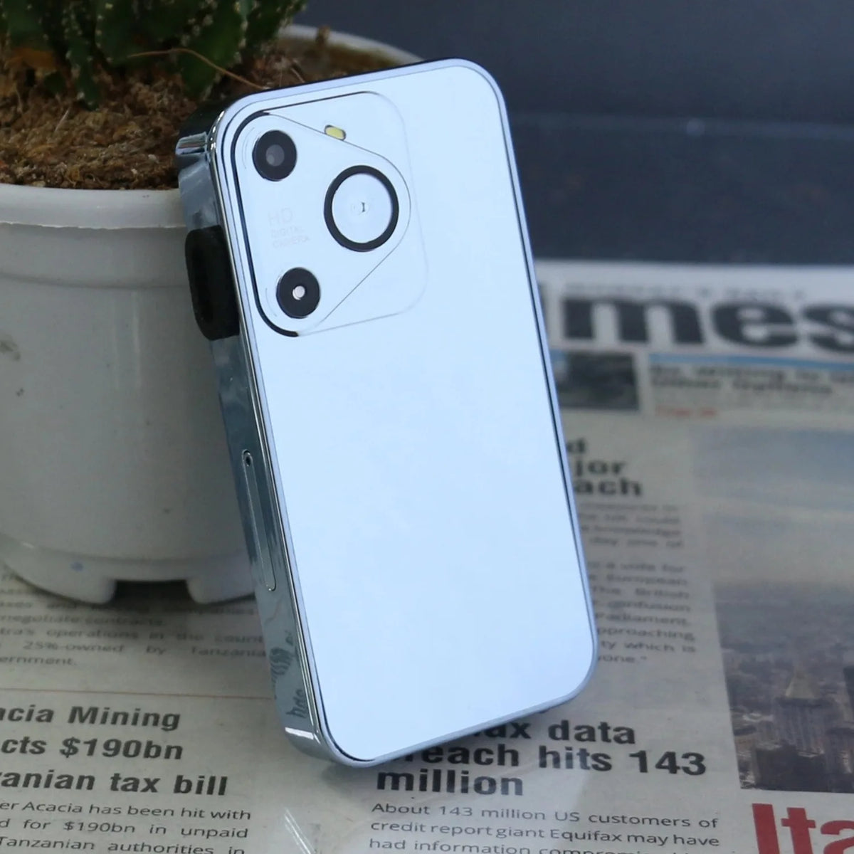 Mini Pocket Size Android Kids Phone - Dual SIM 3G 3.0 Screen Blue / add 16G TF card