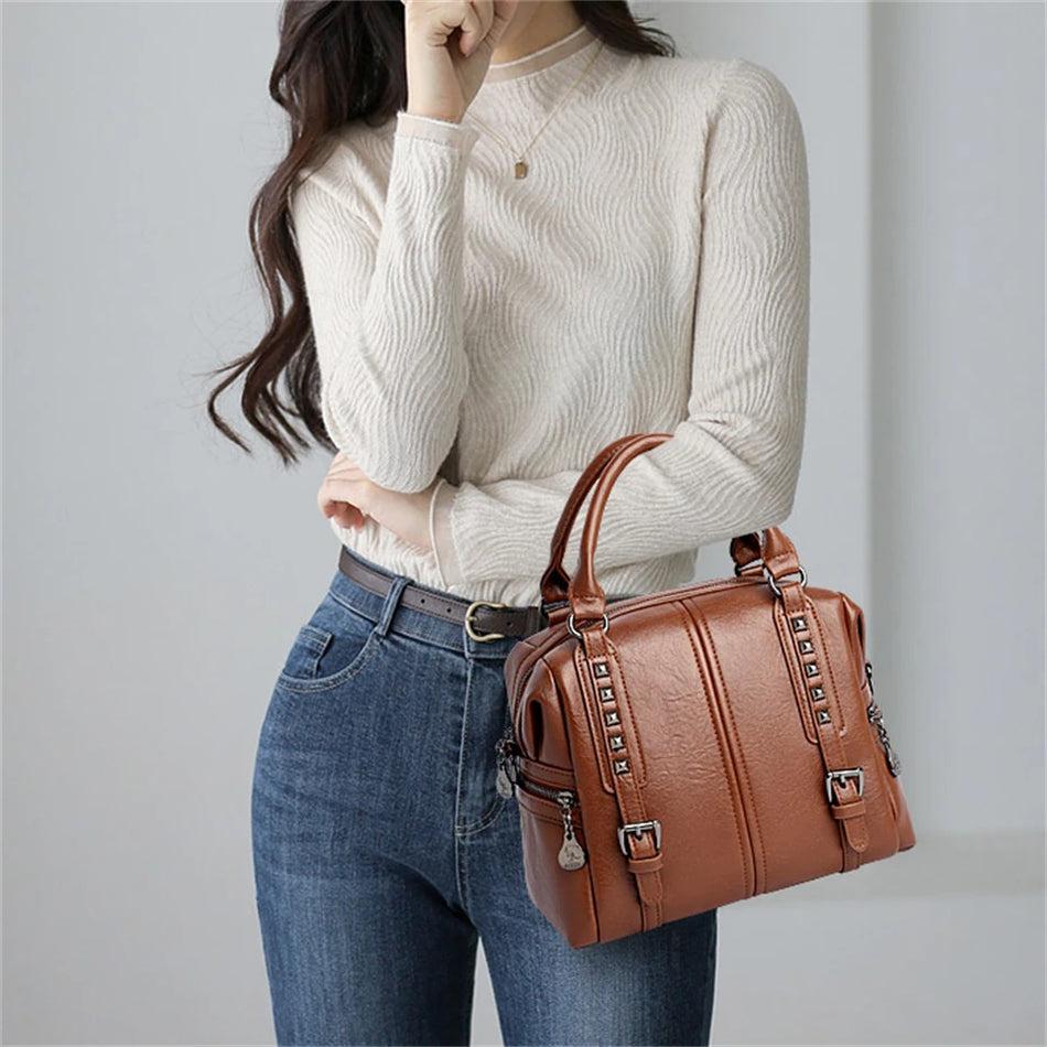 Nahkakäsilaukut naisille Mikrofiiberisynteettinen nahka, ylellinen suunnittelijan olkalaukku, jossa on suuret sisätaskut