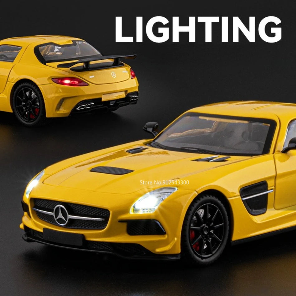 Model de mașină din aliaj diecast 1:24 cu sunet, lumini și uși deschise