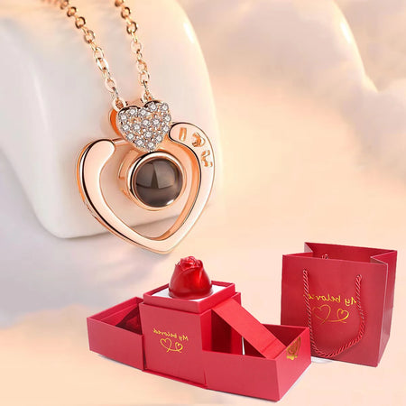 Love Projection Necklace - 100 Languages I Love You in Heart Pendant gold / 45cm