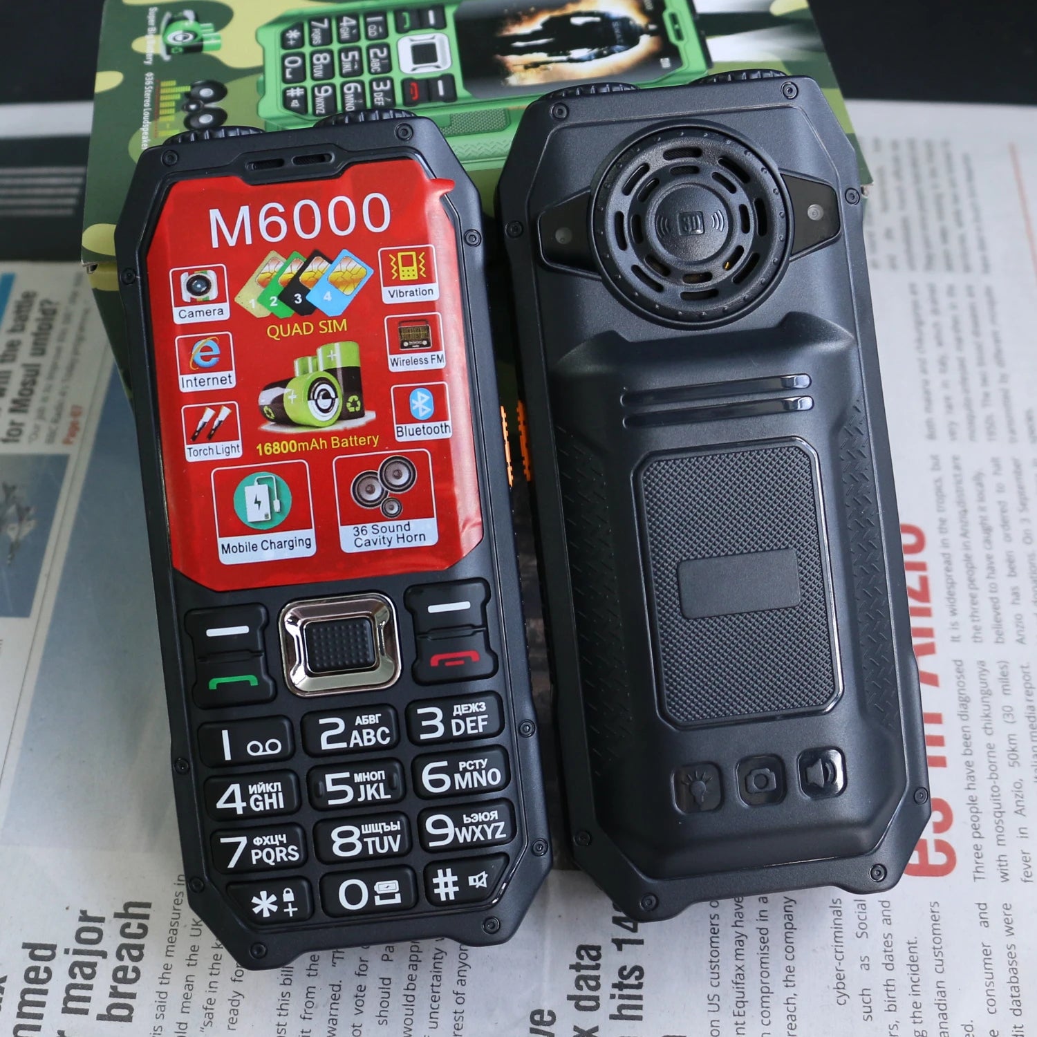 Magic Voice 4 Quad Sim Senior Phone &ndash; 16800mAh Powerbank Black / Standard