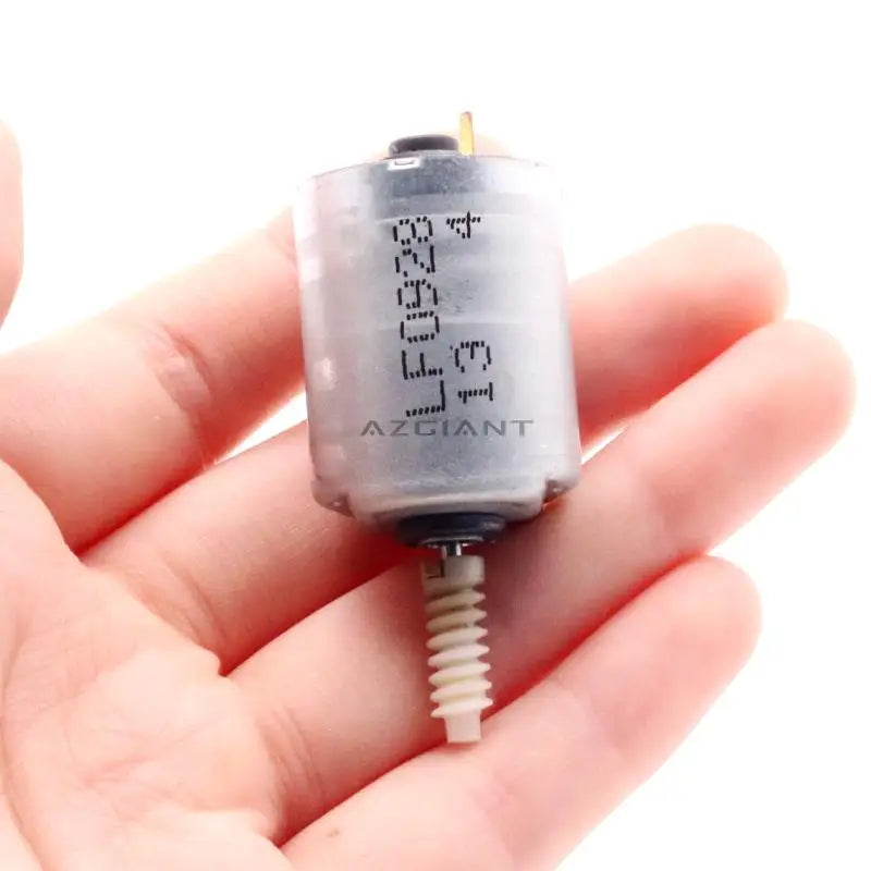 Lämmittimen ilmanvaihtoventtiilin aktuaattorin moottori Mitsubishi Grandis Suora Vaihto 063700-7321