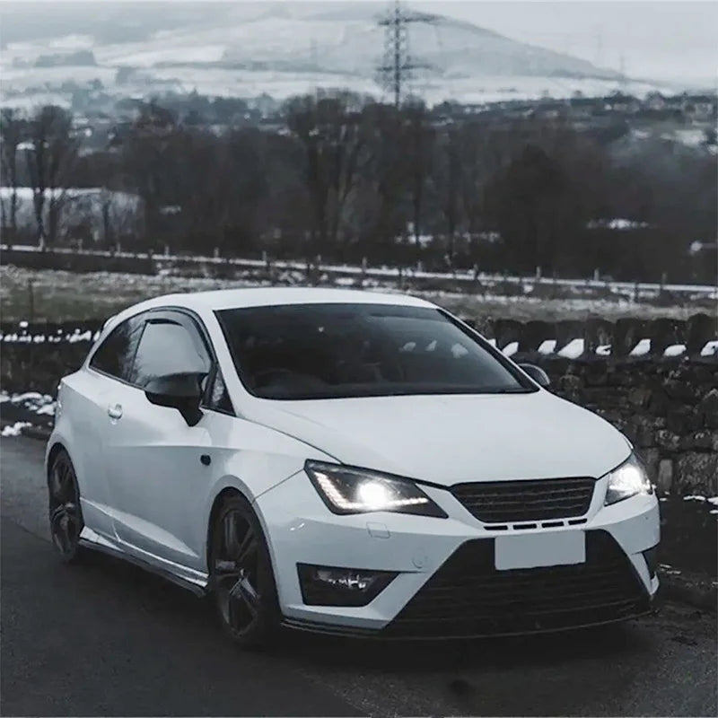 SEAT Ibiza 6J Mk4 için Karbon Fiber Görünümlü Dikiz Aynası Kapakları