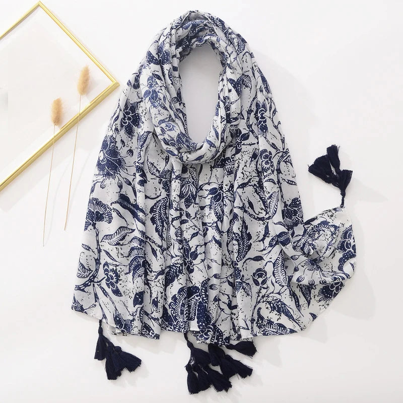 Floral Brand Scarf &ndash; Elegant Fashion Accessory for Women C1002