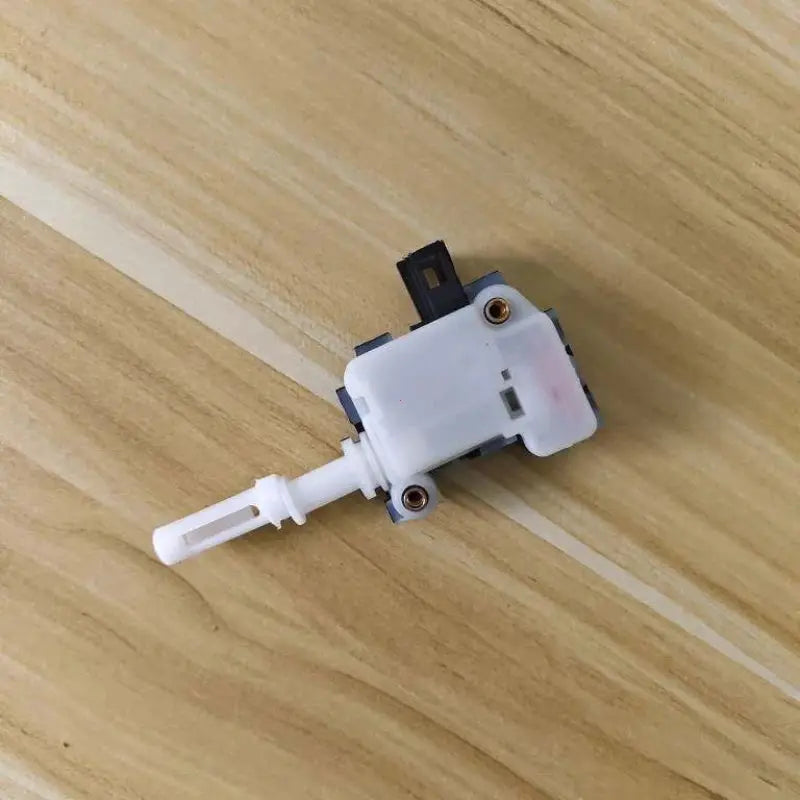 Rear Tailgate Lock Actuator Motor for VW T5 Transporter Sharan 3B5827061C by InterCyprus Trading Ltd