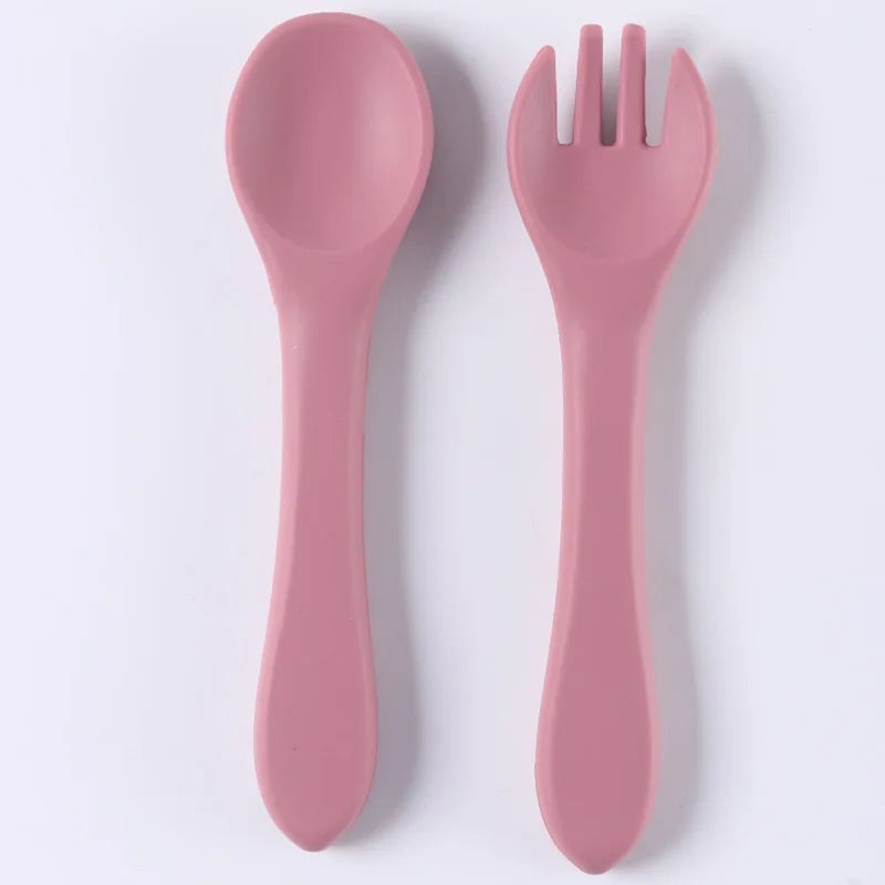 CZSAE Silicone Baby Spoon Set &ndash; Soft and Safe Feeding Solution Burgundy