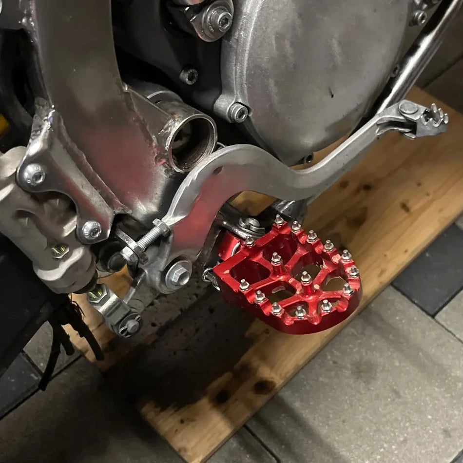 CNC стъпала за крака Beta RR за 2T 4T Motard, алуминиева сплав