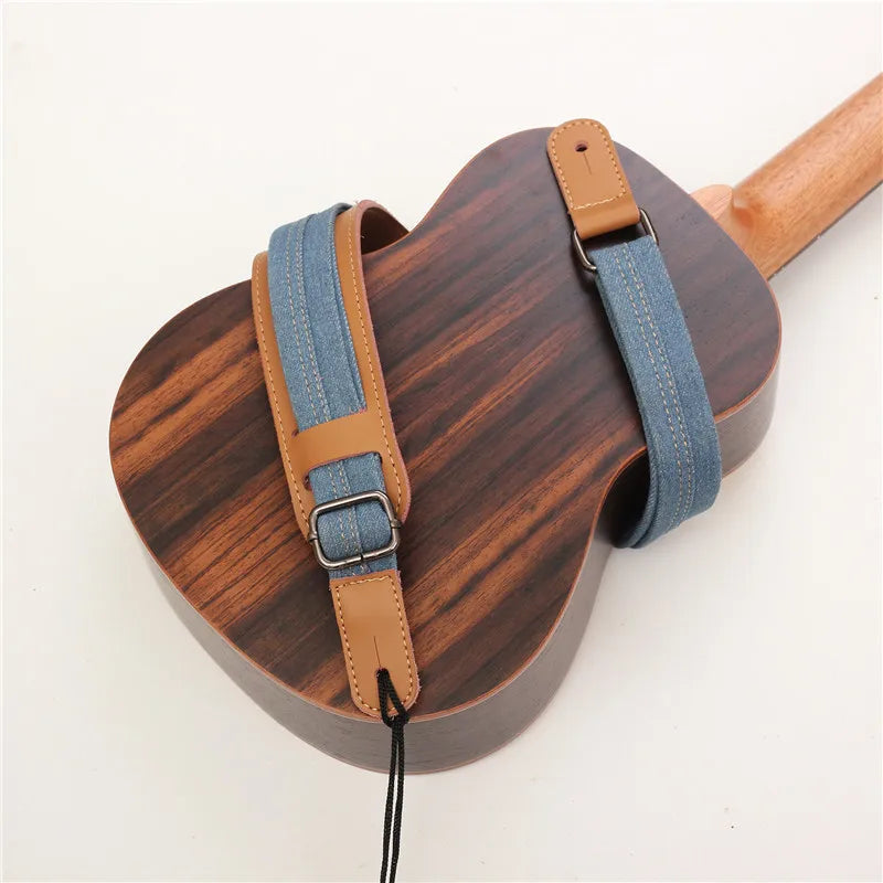 Západní kovbojský kytarový popruh s koženým ramenním polštářem pro ukulele