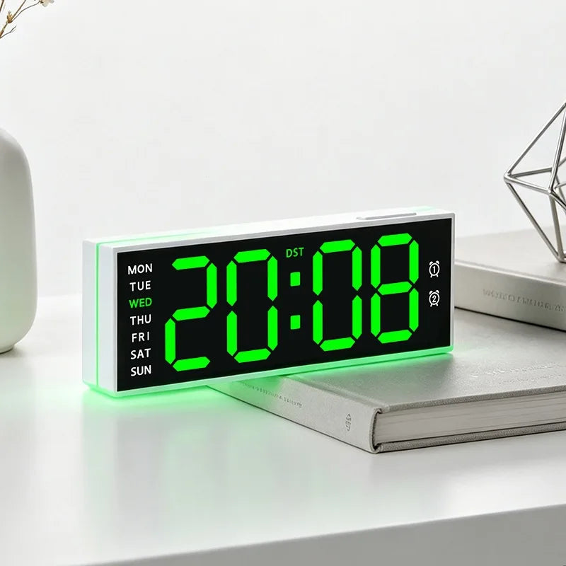 Digitalna budilka z glasnim zvonjenjem in priključkom USB za polnjenje