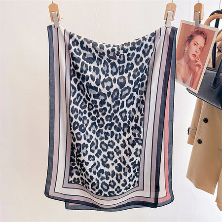 Luxury Wool and Silk Scarf &ndash; Exquisite Warmth and Style J2e060-01 / 60x170cm / CHINA