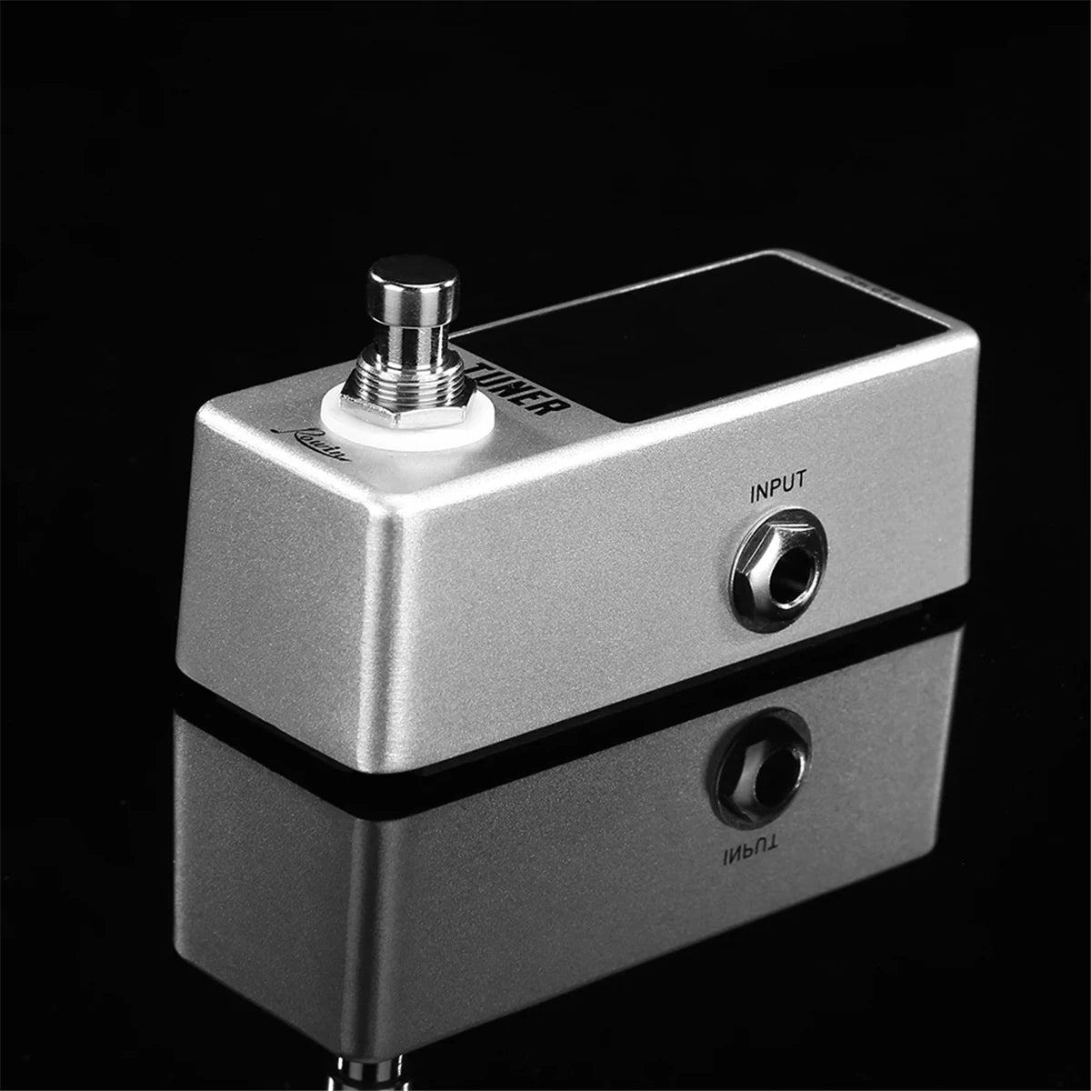 Rowin LT910 Guitar Tuner Pedal &ndash; Ultra-Precision Tuning