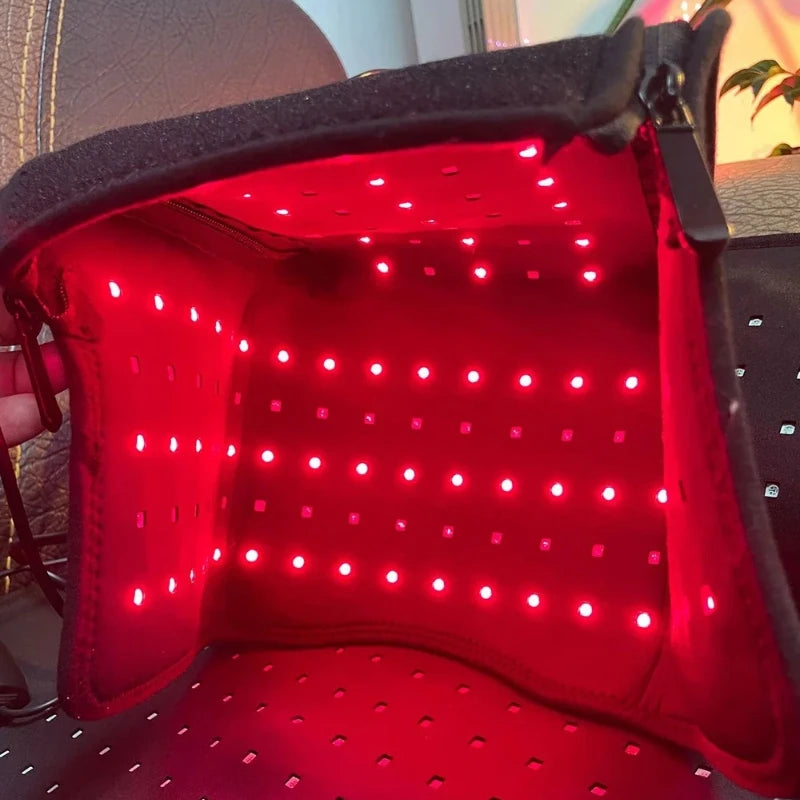 Čelenka s červeným LED světlem pro růst a obnovu vlasů