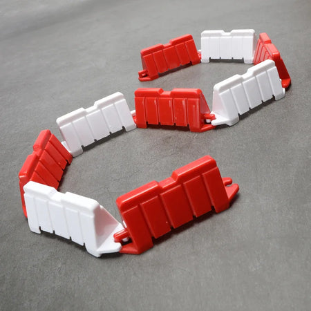 RC Car Road Barriers &ndash; Durable Plastic RC Track Barriers