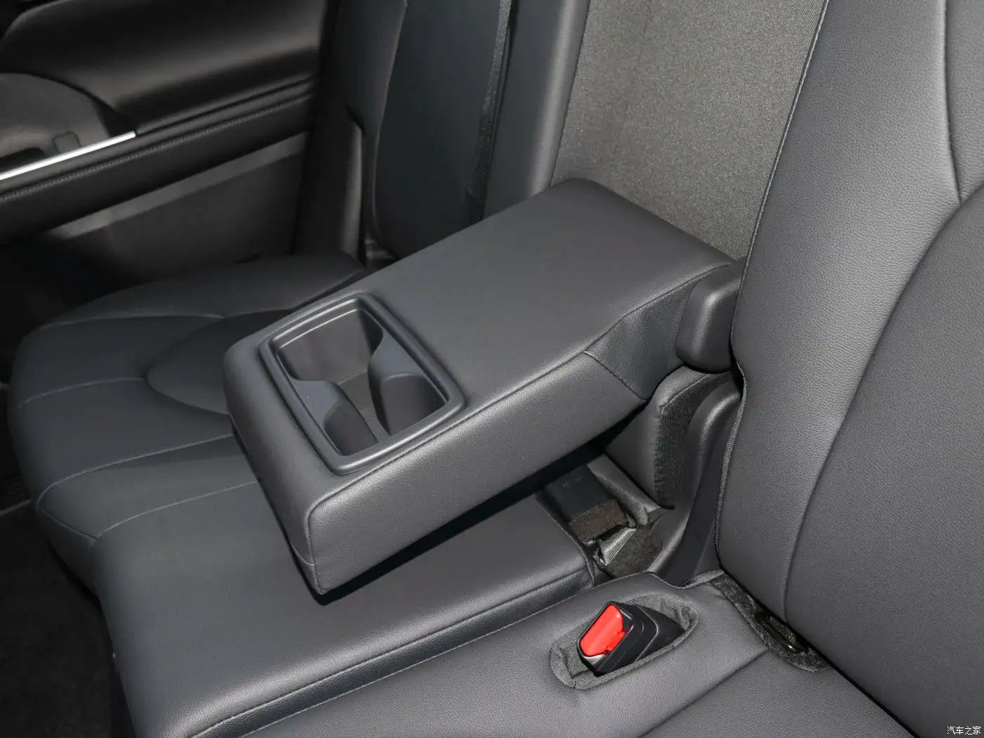 Toyota Highlander Kluger Faux Leather Seat Covers 5 Seats