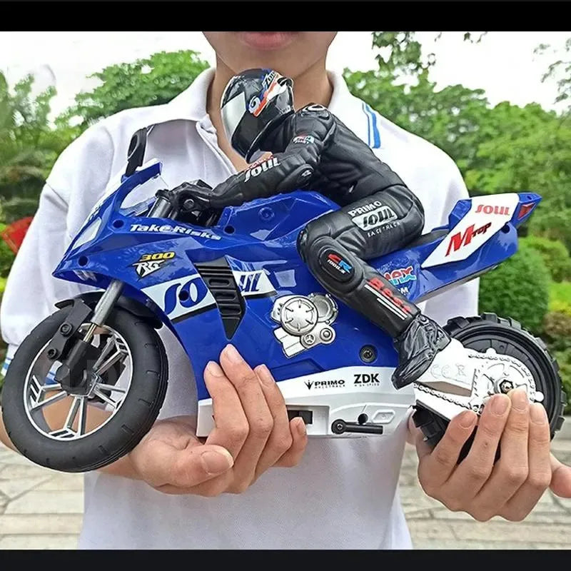 One Sixth Scale RC Motorcycle &ndash; Self Balancing One Wheel
