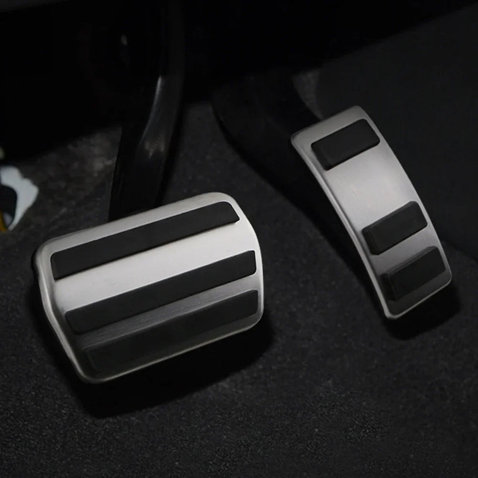 Kryt plynového pedálu Ford Focus Mk4 z nerezové oceli a gumy