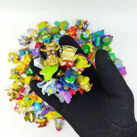 Superzings Piratix 2-4CM Figures No Repeat - Collectible