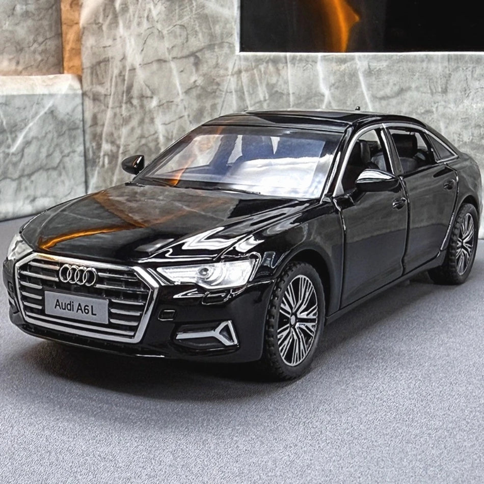 Model de mașină sport A4/A6L din aliaj diecast la scară 1:32, cu uși deschise.